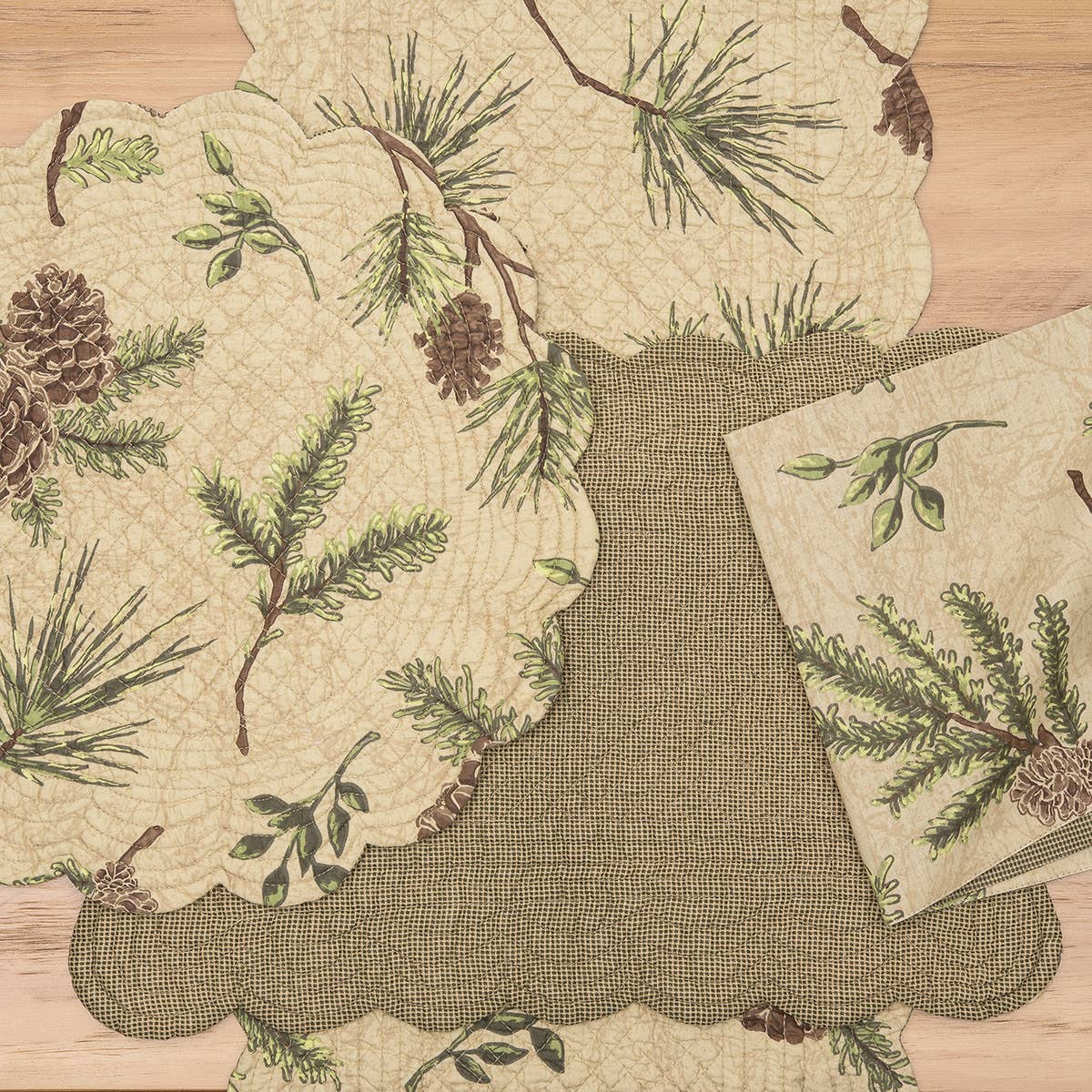 Woodland Retreat Pinecone Table Runner
