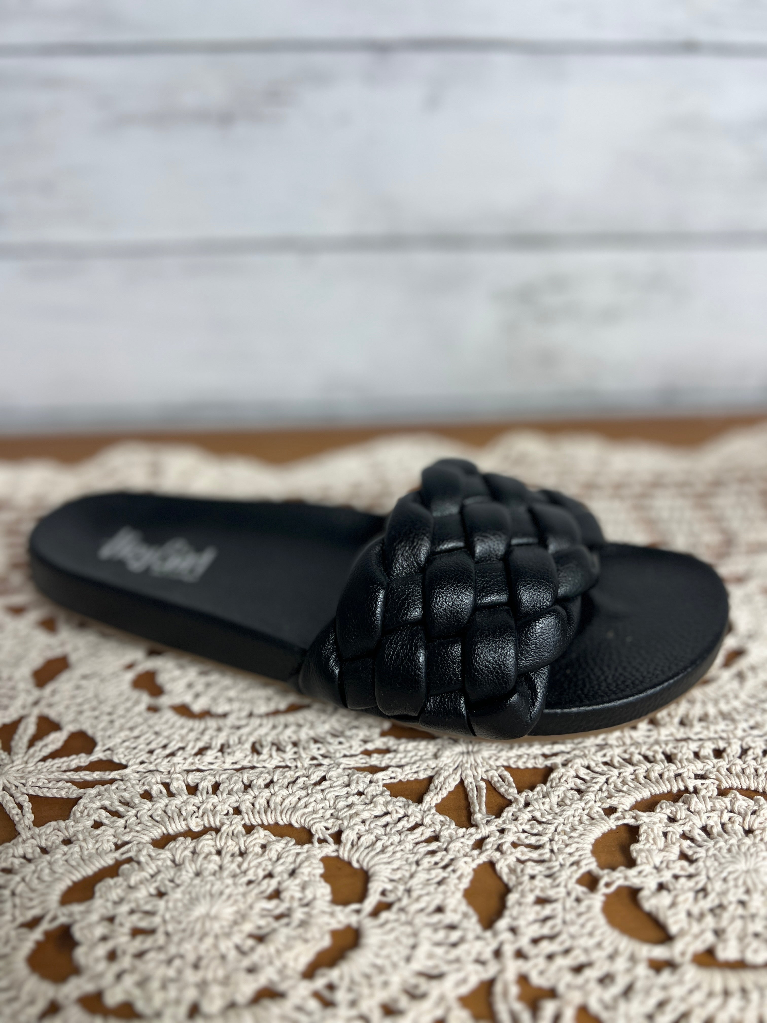 Black Lounge Weaved Sandals