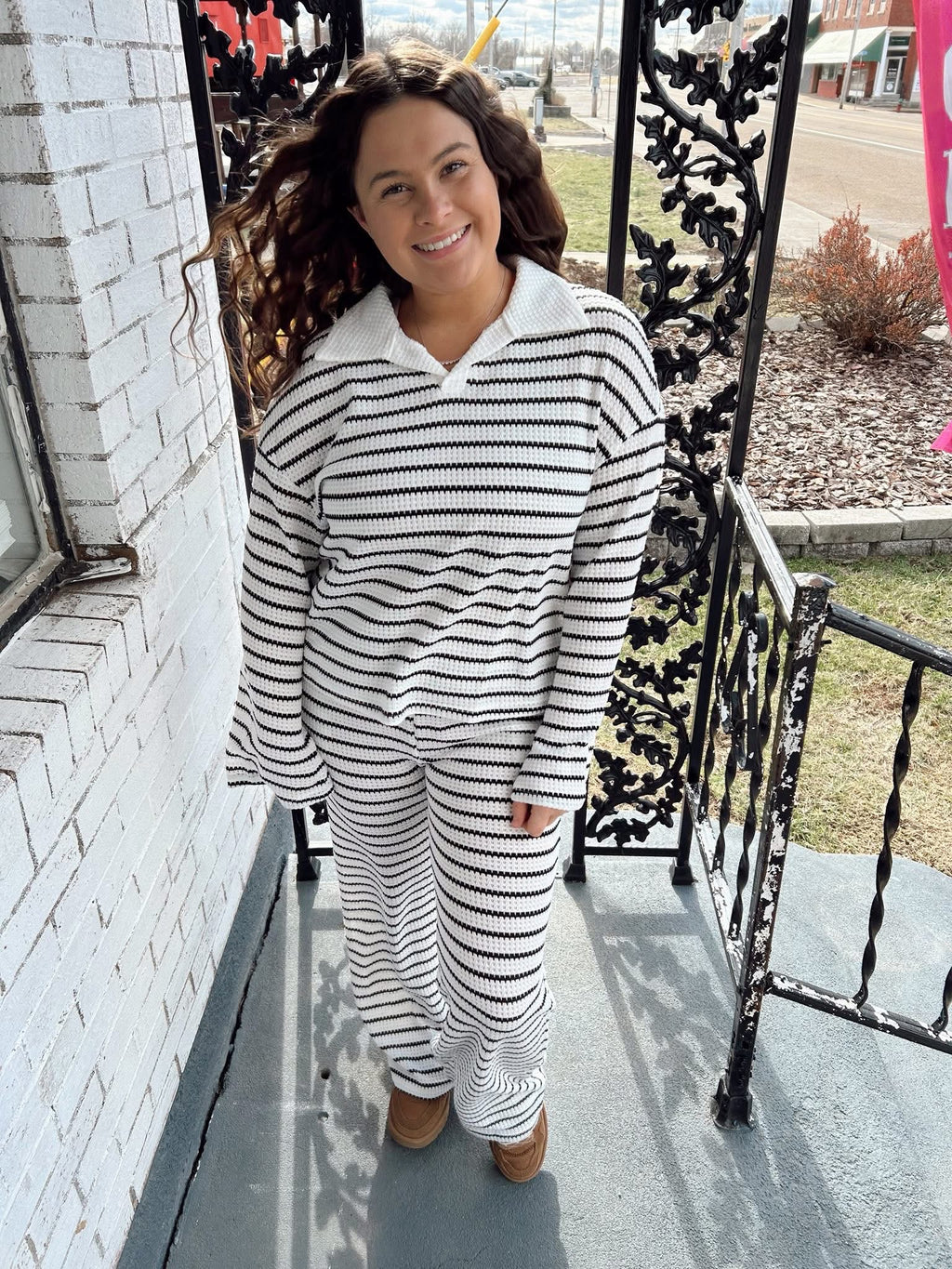 Black & White Stripe Lounge Set