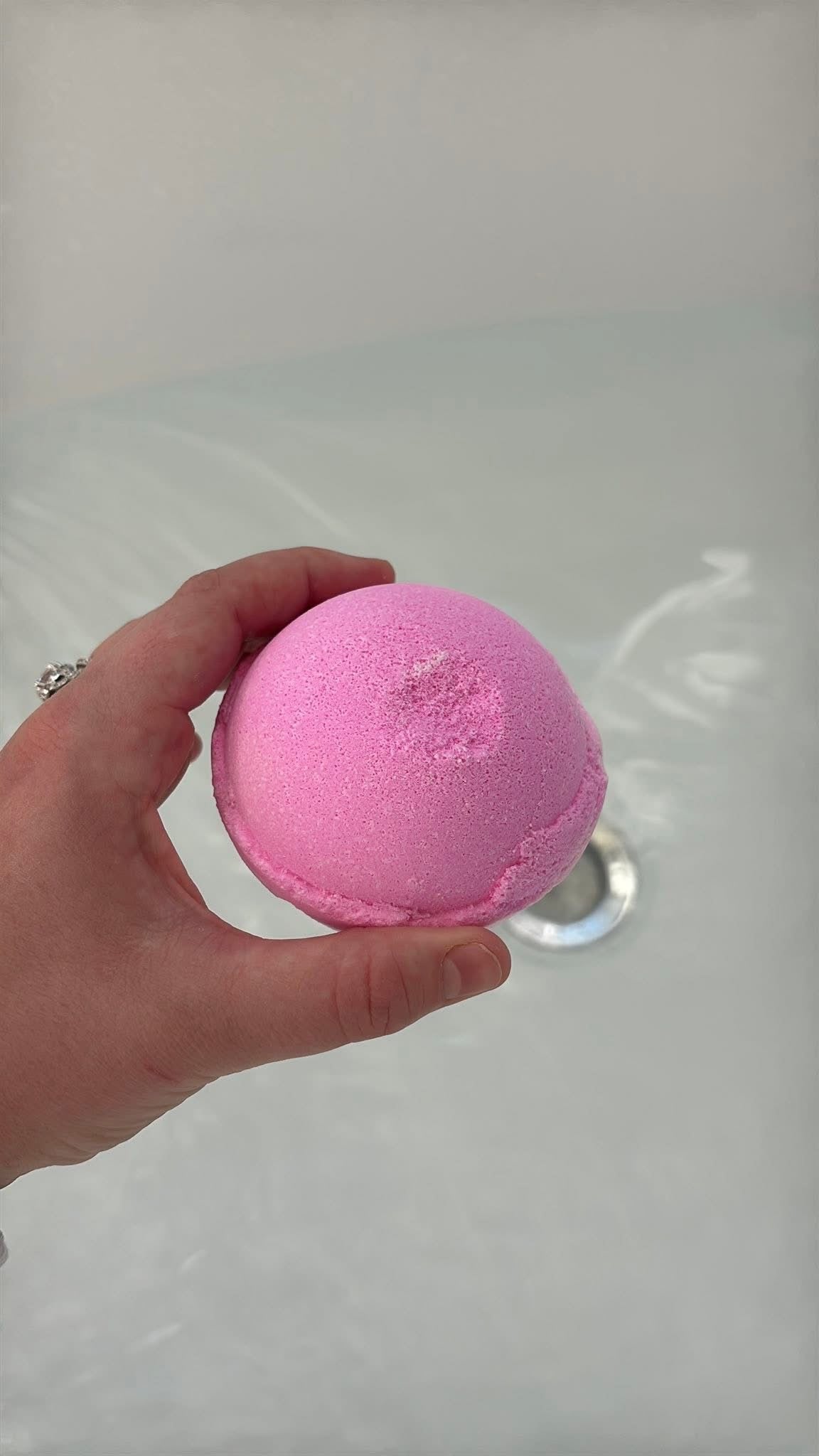 Musee Sweet Thing Bath Bomb.
