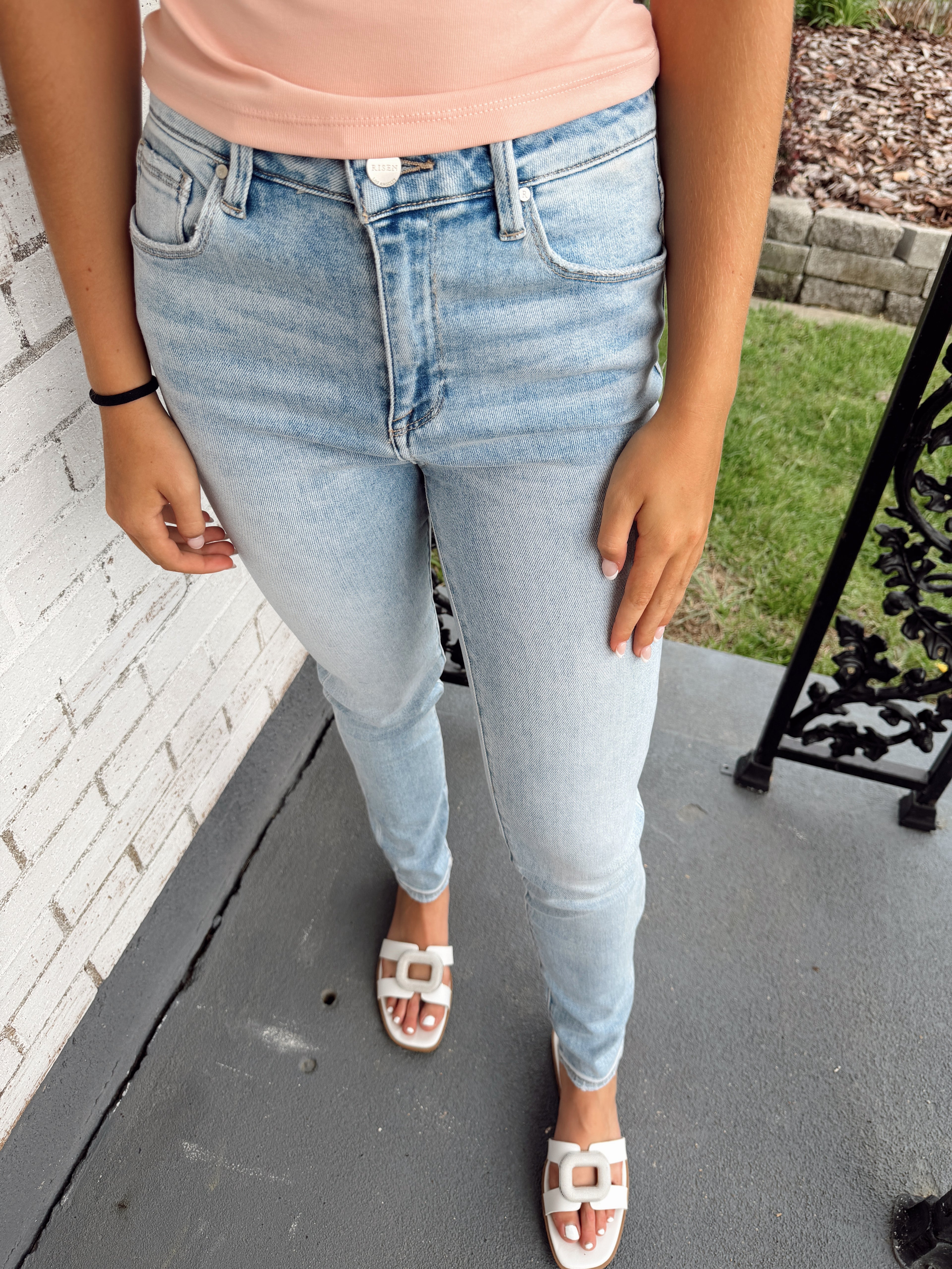 Risen Light Hight Rise Ankle Skinny Jeans